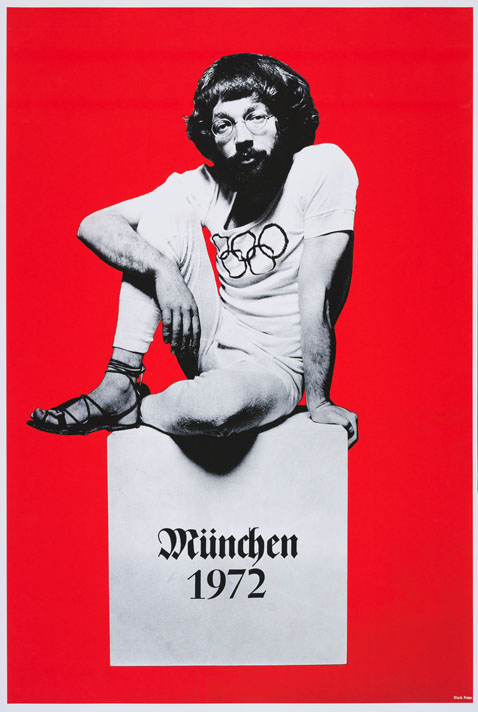 Plakat mit einer Schwarz-Weiß- Fotografie eines Mannes vor rotem Hintergrund