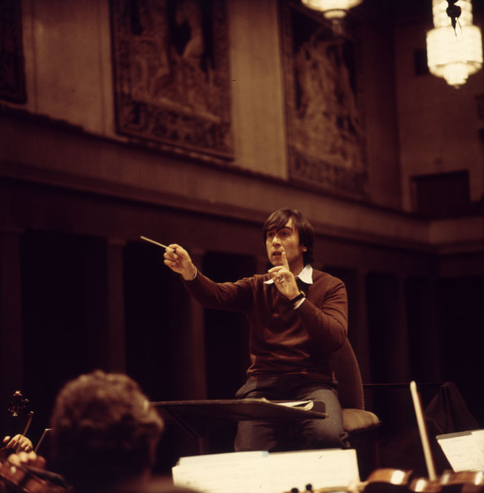 Fotografie eines Dirigenten